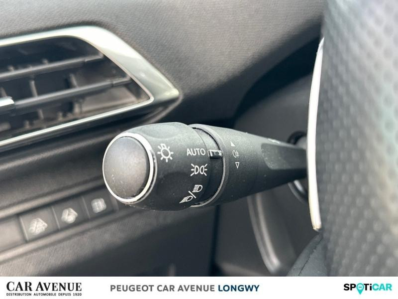 Used PEUGEOT 3008 HYBRID 225ch GT e-EAT8 2021 Blanc Nacré (N) € 21690 in Longwy