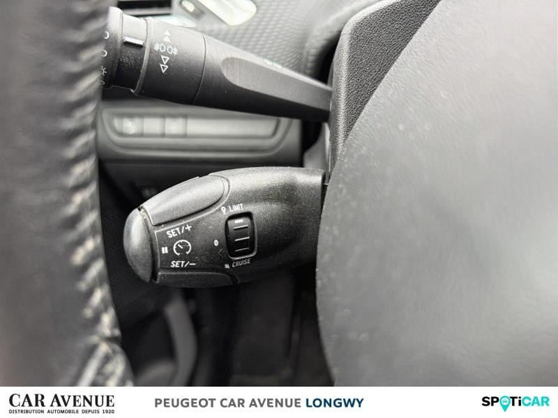 Used PEUGEOT 208 1.5 BlueHDi 100ch E6.c Signature BVM5 86g 5p 2019 Rouge Elixir € 10790 in Longwy