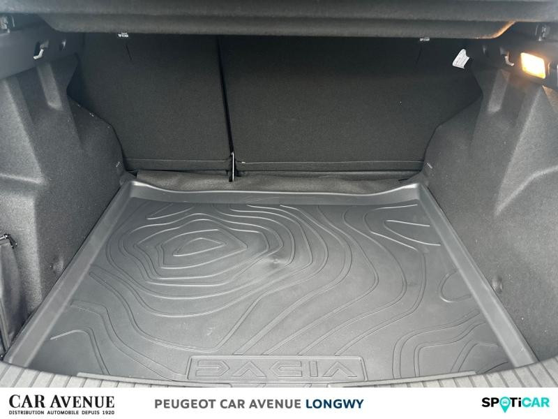 Used DACIA Duster 1.6 hybrid 140ch Expression 2025 Vert Cèdre métallisé € 27490 in Longwy