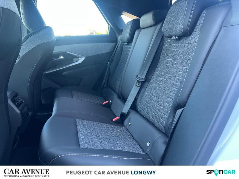 Used PEUGEOT 3008 1.2 Hybrid 145ch Allure e-DCS6 2025 Blanc Okénite (M) € 39300 in Longwy