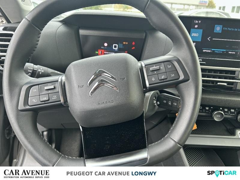 Used CITROEN C4 PureTech 100ch S&S Feel 2023 Gris Platinium (M) € 15690 in Longwy