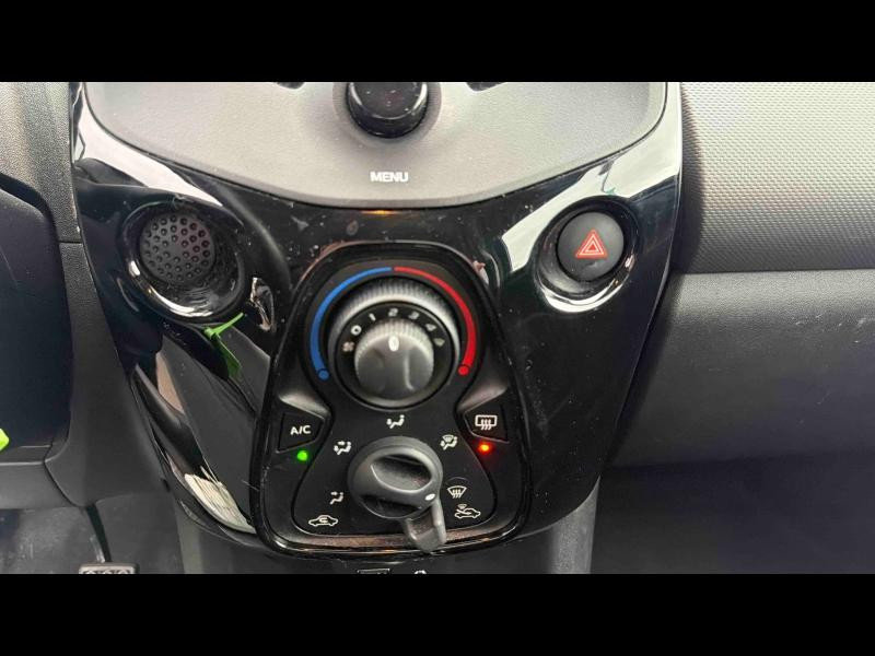 Occasion PEUGEOT 108 VTi 72 Style S&S 85g 5p 2020 Noir Caldera (M) 9490 € à Longwy