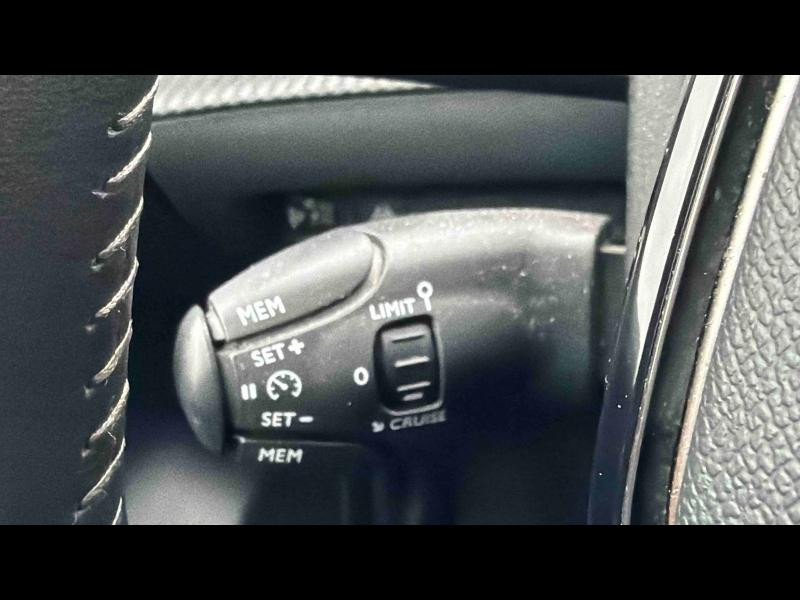 Occasion PEUGEOT 208 e-208 136ch Allure 2021 Bleu Vertigo (V) 14990 € à Longwy