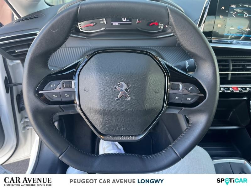 Occasion PEUGEOT 208 1.2 PureTech 100ch S&S Style 118g 2021 Blanc Banquise (O) 12890 € à Longwy