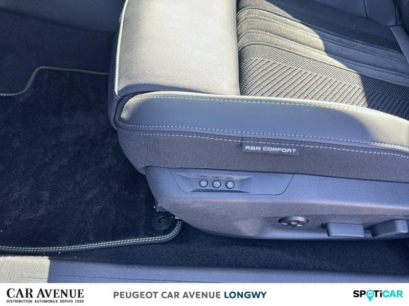 Used PEUGEOT 308 1.2 Hybrid 145ch GT e-DCS6 2025 Blanc Okénite (M) € 34900 in Longwy