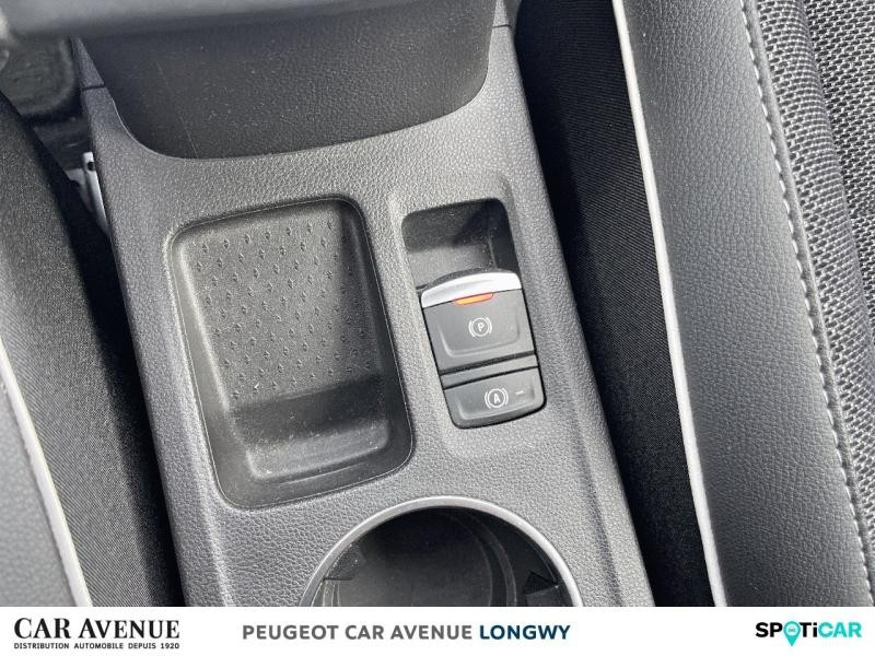 Occasion RENAULT Captur 1.6 E-Tech hybride 145ch Techno 2023 Bleu Iron/Blanc Albatre 19290 € à Longwy