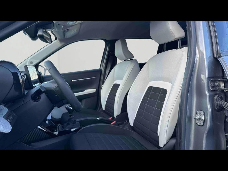 Occasion CITROEN C3 1.2 Turbo 100ch MAX 2025 Gris Mercury (M) 16990 € à Longwy