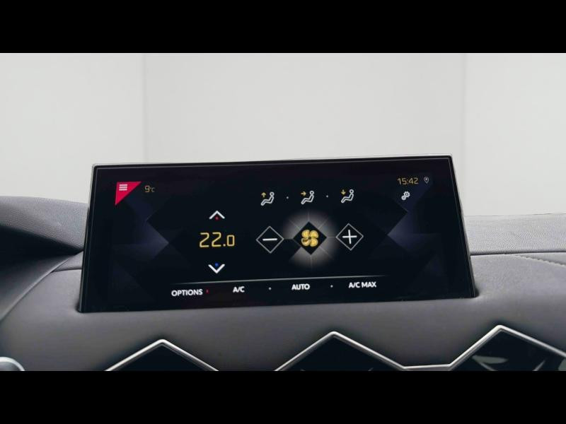 Occasion DS DS 3 Crossback PureTech 130ch Connected Chic Automatique 2021 Blanc Perle Nacré - Toit Noir Perla N. 16990 € à Longwy