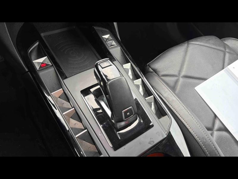 Occasion DS DS 3 Crossback PureTech 130ch Connected Chic Automatique 2021 Blanc Perle Nacré - Toit Noir Perla N. 16990 € à Longwy