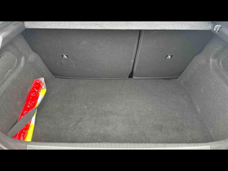 Used PEUGEOT 208 1.2 PureTech 75ch S&S Style 2023 Jaune € 12990 in Longwy