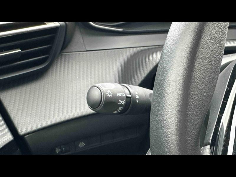 Used PEUGEOT 208 1.2 PureTech 75ch S&S Style 2023 Jaune € 12990 in Longwy