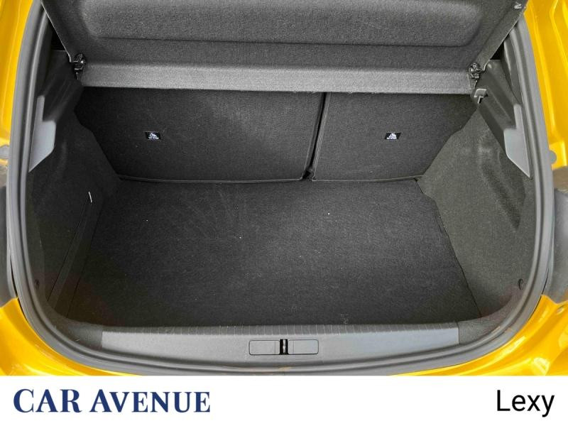 Used PEUGEOT 208 1.2 PureTech 75ch S&S Style 2023 Jaune € 12990 in Longwy