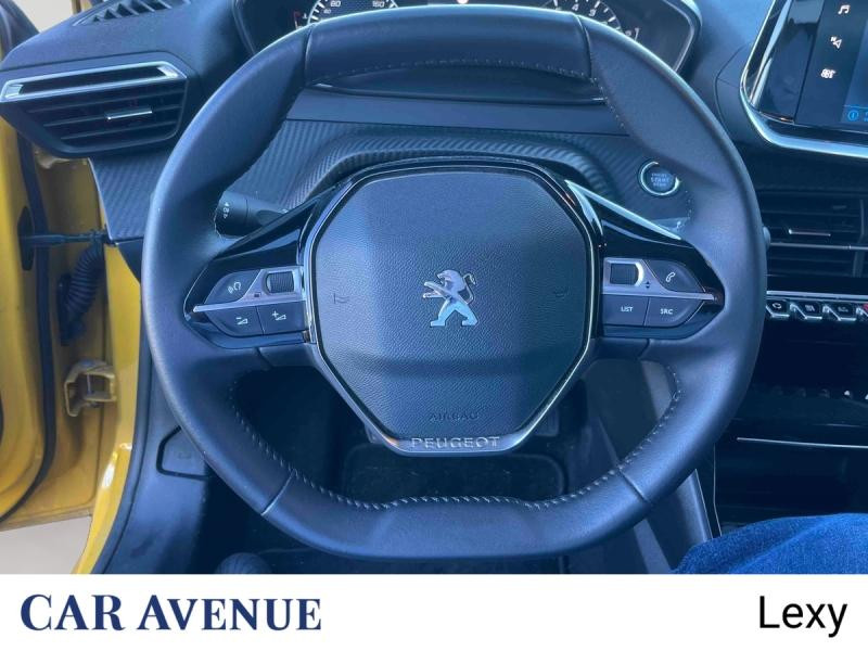 Occasion PEUGEOT 208 1.2 PureTech 100ch S&S Allure 118g 2022 Jaune 11990 € à Longwy