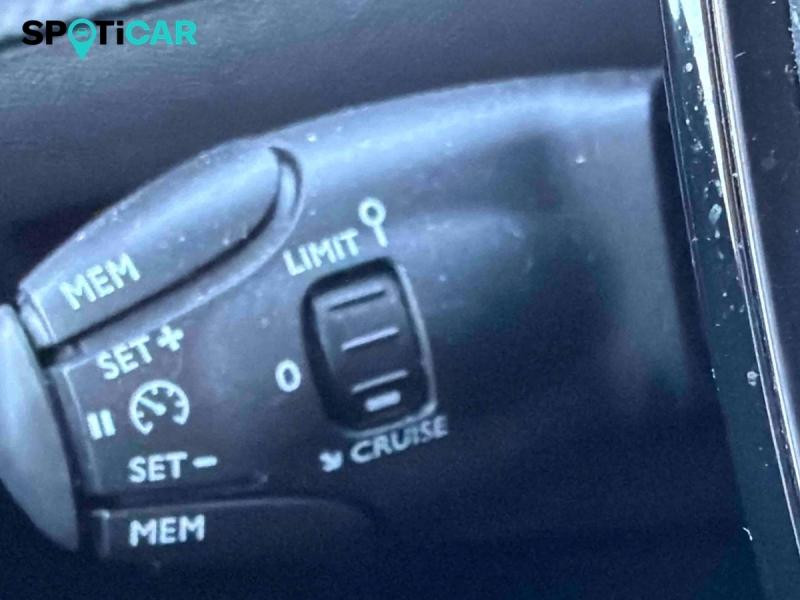 Occasion PEUGEOT 208 1.2 PureTech 100ch S&S GT 2023 Jaune 17490 € à Longwy