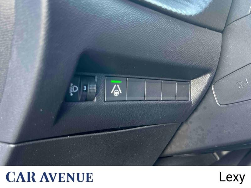 Used PEUGEOT 2008 1.2 Hybrid 145ch Allure e-DCS6 2025 Gris Artense (M) € 24990 in Longwy