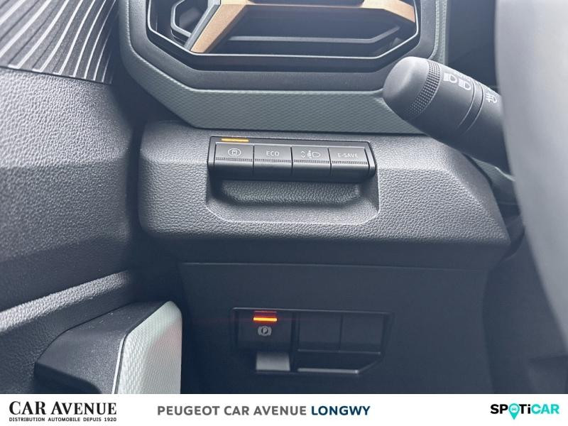 Used DACIA Duster 1.6 hybrid 140ch Expression 2025 Vert Cèdre métallisé € 26990 in Longwy