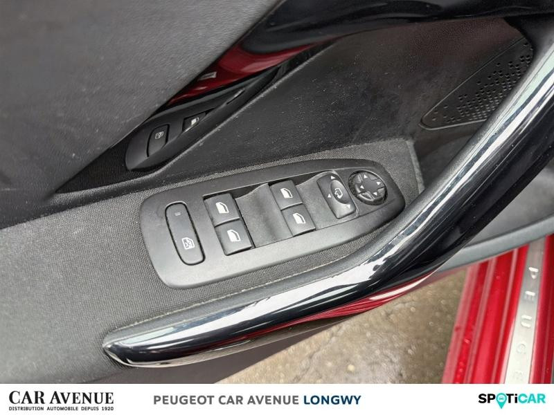 Occasion PEUGEOT 208 1.5 BlueHDi 100ch E6.c Signature BVM5 86g 5p 2019 Rouge Elixir 9990 € à Longwy