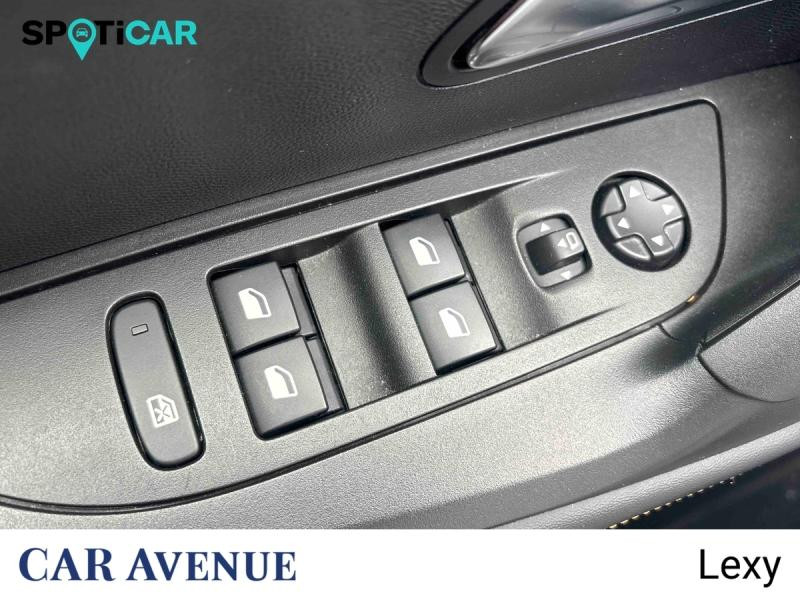 Used PEUGEOT 2008 1.2 PureTech 130ch S&S Roadtrip EAT8 2022 Orange € 17990 in Longwy