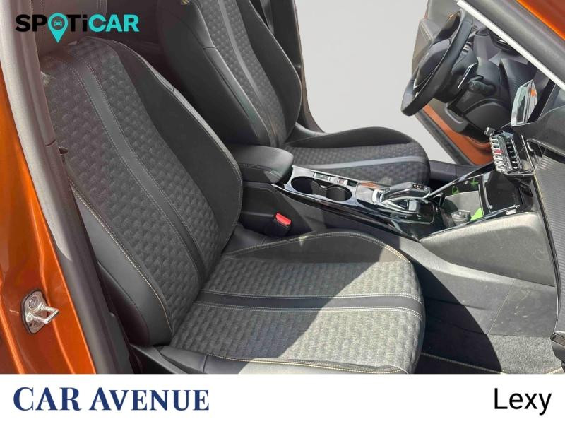 Used PEUGEOT 2008 1.2 PureTech 130ch S&S Roadtrip EAT8 2022 Orange € 17990 in Longwy