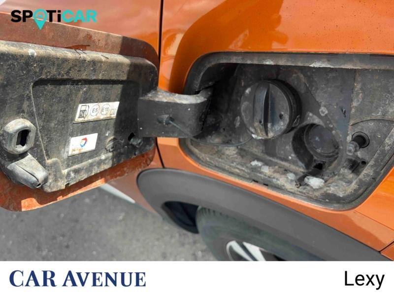 Used PEUGEOT 2008 1.2 PureTech 130ch S&S Roadtrip EAT8 2022 Orange € 17990 in Longwy