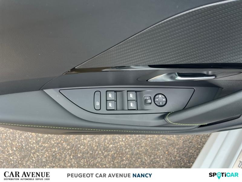Used PEUGEOT 208 1.2 Hybrid 100ch GT e-DCS6 2025 Blanc Banquise (O) € 24790 in Nancy