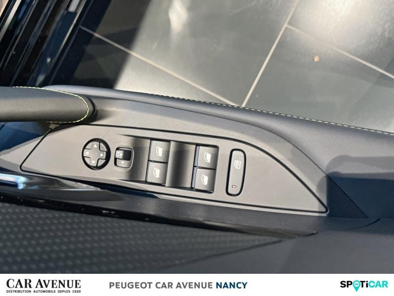 Occasion PEUGEOT 208 1.2 Hybrid 136ch GT e-DCS6 2024 Noir Perla Nera (M) 27990 € à Nancy