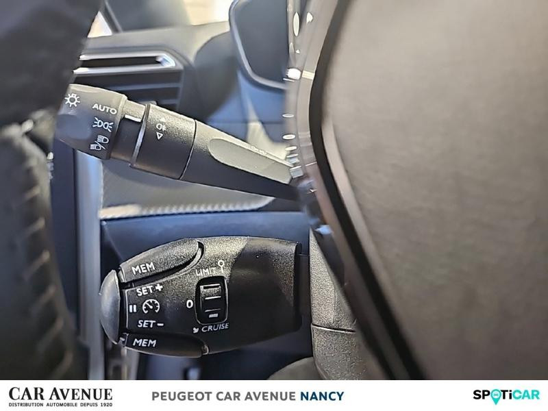 Occasion PEUGEOT 2008 1.2 PureTech 100ch S&S Allure 5cv 2020 Orange Fusion (M) 14890 € à Nancy