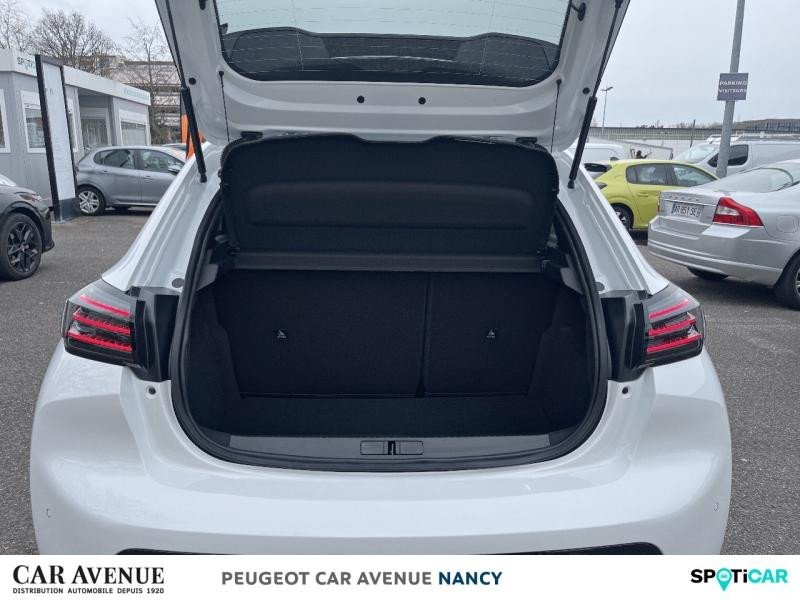Used PEUGEOT 208 1.2 Hybrid 100ch GT e-DCS6 2025 Blanc Banquise (O) € 24790 in Nancy