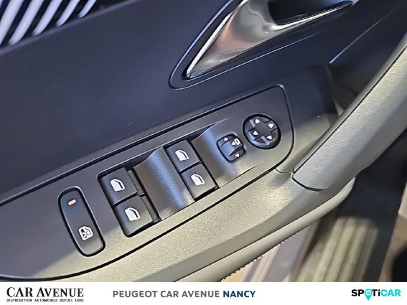 Occasion PEUGEOT 2008 1.2 PureTech 100ch S&S Allure 5cv 2020 Orange Fusion (M) 14890 € à Nancy