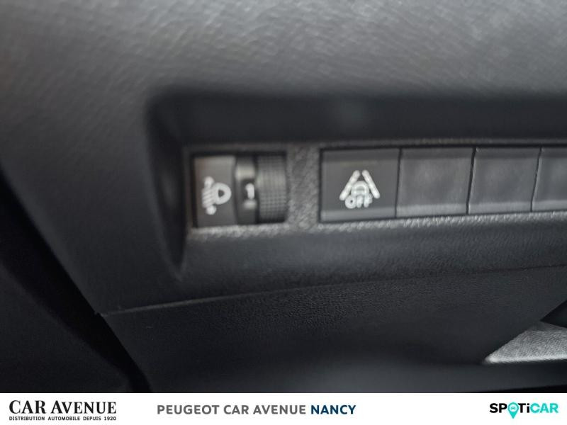Used PEUGEOT 2008 e-2008 136ch Allure Pack 2021 Orange € 16890 in Nancy