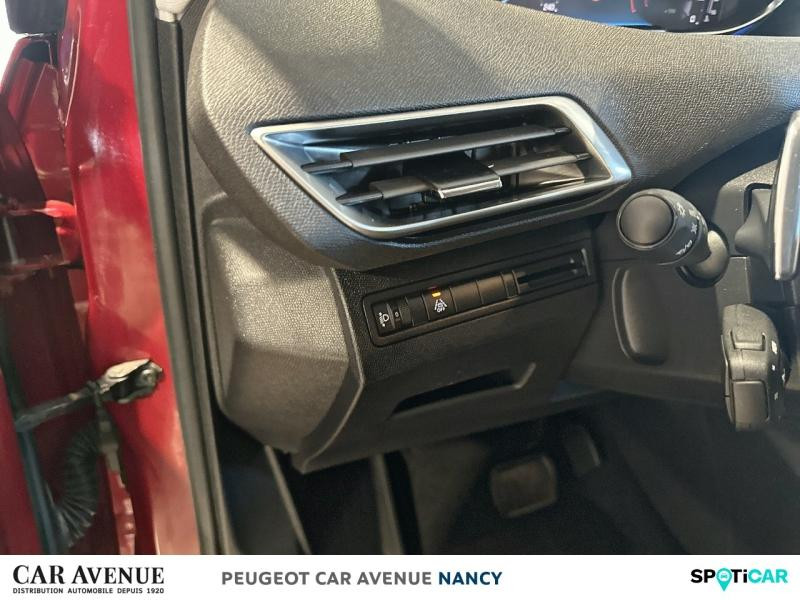 Occasion PEUGEOT 3008 1.2 PureTech 130ch S&S Active Pack EAT8 2021 Rouge Ultimate (V) 18890 € à Nancy