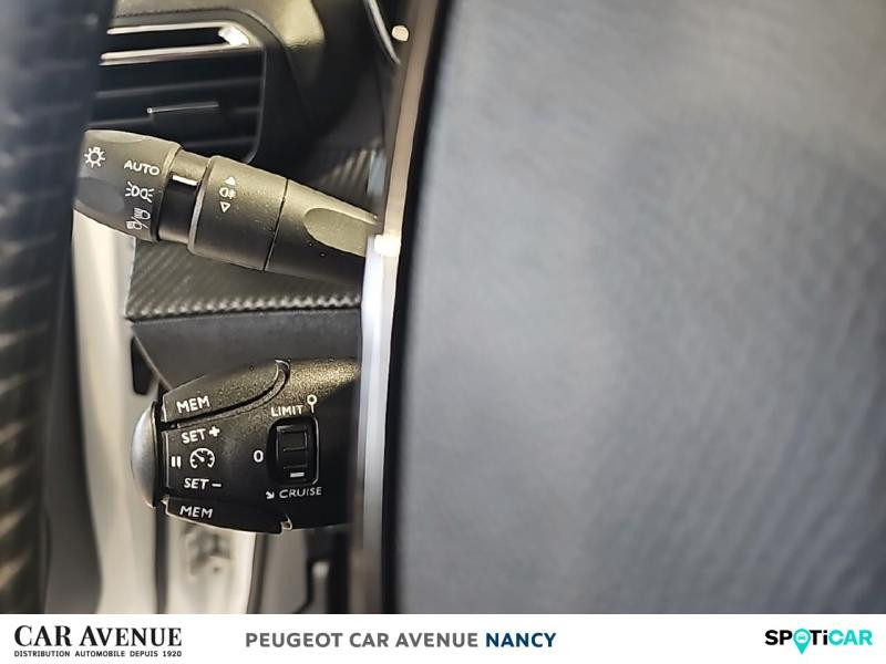 Occasion PEUGEOT 208 1.2 PureTech 100ch S&S Style 118g 2021 Blanc Banquise (O) 11990 € à Nancy