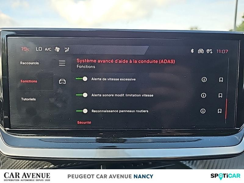 Occasion PEUGEOT 2008 1.2 PureTech 100ch S&S Allure 2024 Blanc Okénite (M) 18889 € à Nancy