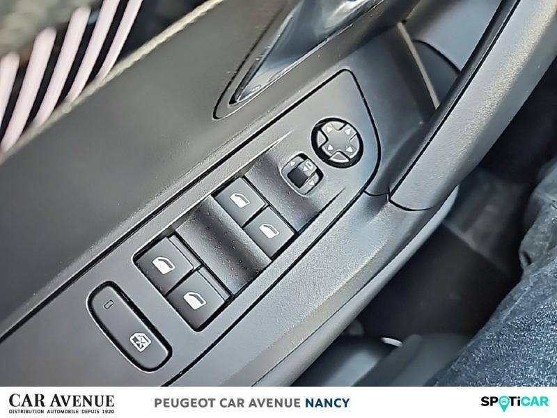 Occasion PEUGEOT 2008 1.2 PureTech 100ch S&S Allure 2024 Blanc Okénite (M) 18889 € à Nancy