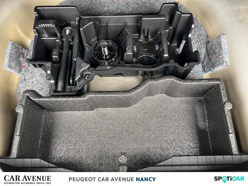 Occasion PEUGEOT 2008 1.2 PureTech 100ch S&S Allure 2024 Gris Artense (M) 18390 € à Nancy