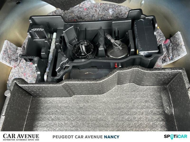 Occasion PEUGEOT 2008 1.2 PureTech 100ch S&S Allure 2021 Bleu Vertigo (S) 15533 € à Nancy