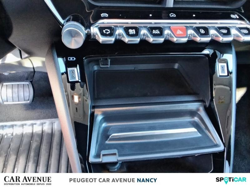 Used PEUGEOT 208 1.2 Hybrid 100ch Allure e-DCS6 2024 Rouge Elixir (V) € 20490 in Nancy