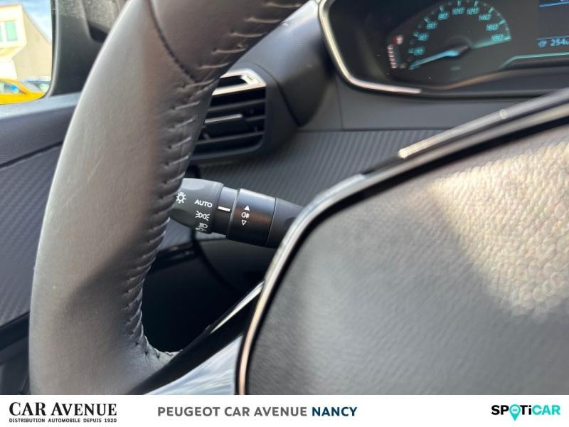 Used PEUGEOT 208 e-208 136ch Style 2025 Noir Perla Nera (M) € 23900 in Nancy