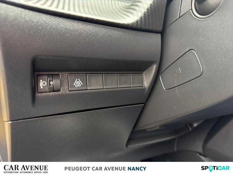Used PEUGEOT 208 e-208 136ch Style 2023 Jaune € 17995 in Nancy