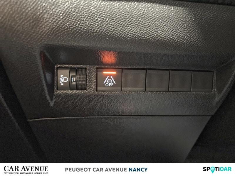 Used PEUGEOT 2008 e-2008 136ch Allure 2021 Rouge Elixir (S) € 16880 in Nancy