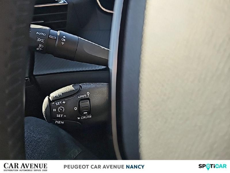 Used PEUGEOT 2008 1.2 PureTech 100ch S&S Allure 2024 Gris € 15984 in Nancy