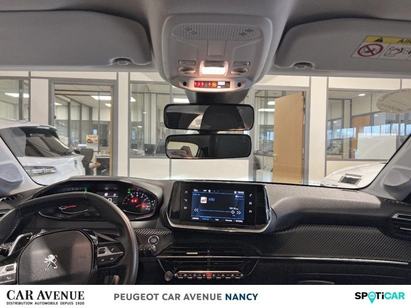 Used PEUGEOT 208 1.2 PureTech 100ch S&S Allure EAT8 2022 Blanc Banquise (O) € 12838 in Nancy