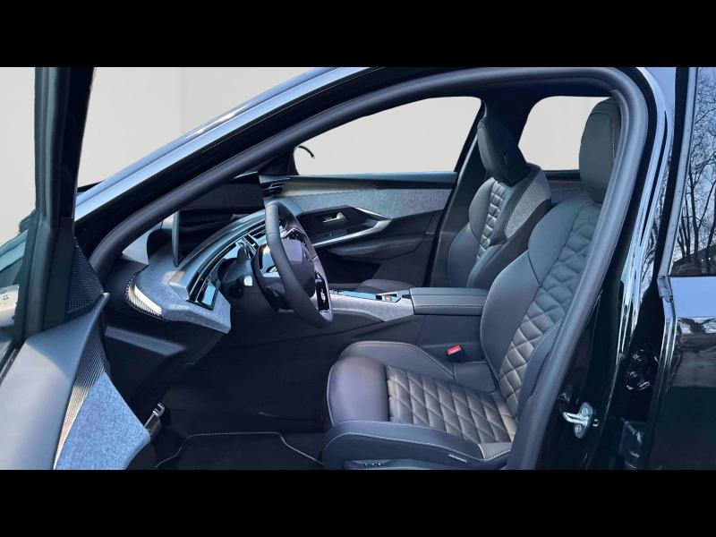 Used PEUGEOT 5008 Hybrid 145ch GT Exclusive e-DCS6 2025 Noir Perla Nera (M) € 45490 in Nancy