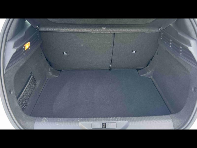 Used PEUGEOT 308 1.5 BlueHDi 130ch S&S Active Pack EAT8 2023 Blanc Okénite (M) € 16583 in Nancy