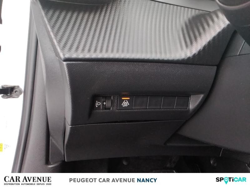 Used PEUGEOT 2008 1.2 PureTech 130ch S&S Style EAT8 2021 Blanc banquise (O) € 16999 in Nancy