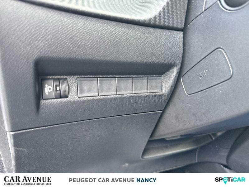 Used PEUGEOT 208 1.2 Hybrid 100ch Allure e-DCS6 2024 Gris Selenium (M) € 19489 in Nancy
