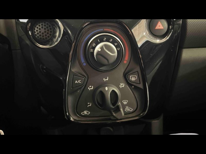 Used PEUGEOT 108 VTi 72 Style S&S 4cv 5p 2021 Gris Galaxite (M) € 10541 in Nancy