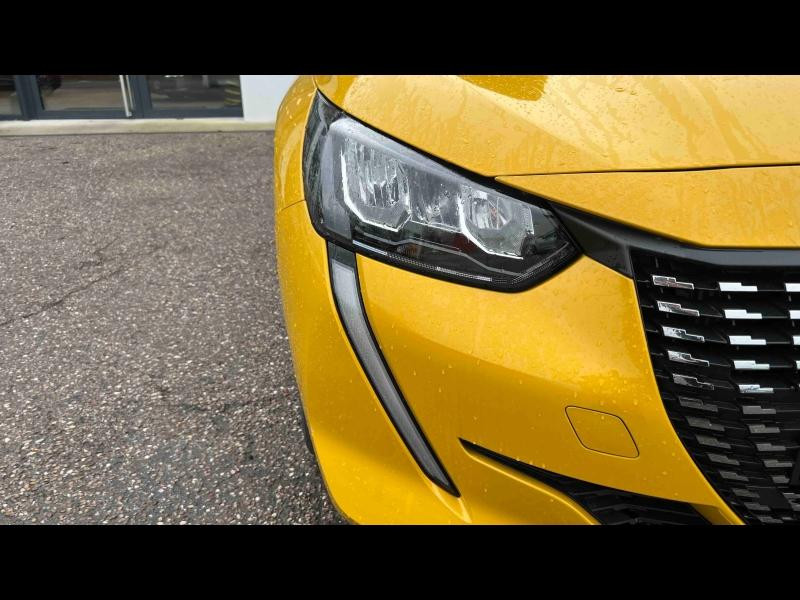 Occasion PEUGEOT 208 1.2 PureTech 100ch S&S Allure EAT8 2024 Jaune 17490 € à Nancy