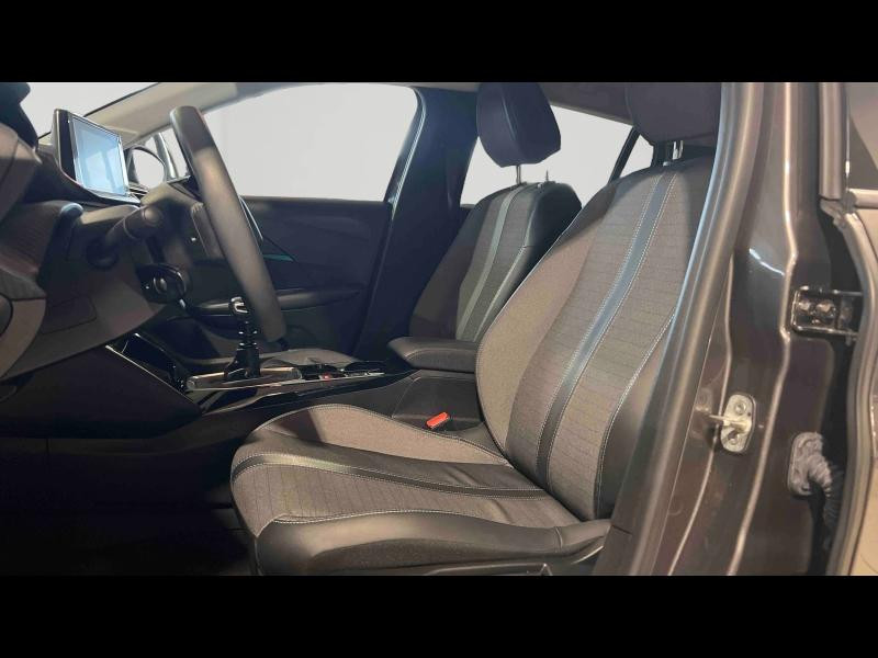 Occasion PEUGEOT 208 1.2 PureTech 100ch S&S Allure 2022 Gris Platinium (M) 14389 € à Nancy