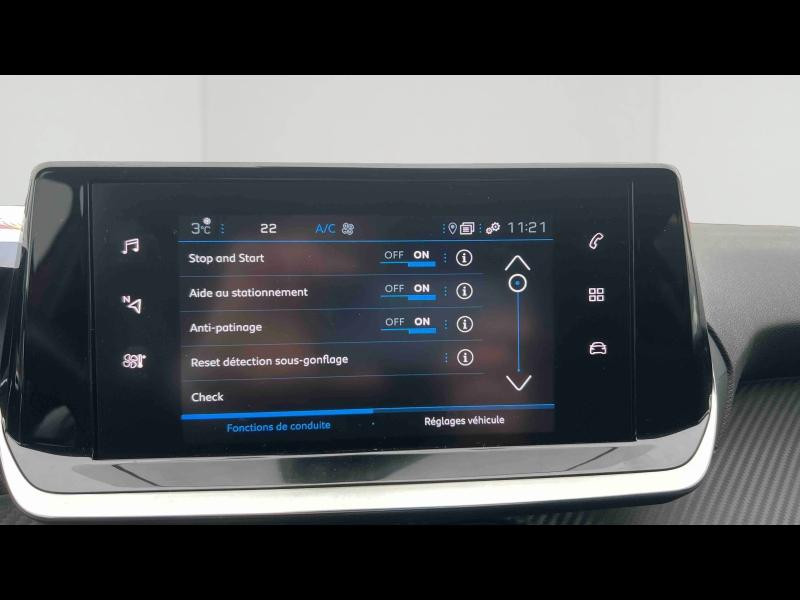 Occasion PEUGEOT 208 1.2 PureTech 100ch S&S Allure EAT8 2024 Jaune 17490 € à Nancy